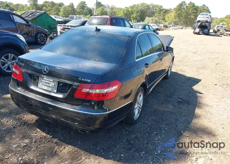 2011 Mercedes-Benz E 350 4Matic z USA, uszkodzony, nr VIN WDDHF8HB0BA356716